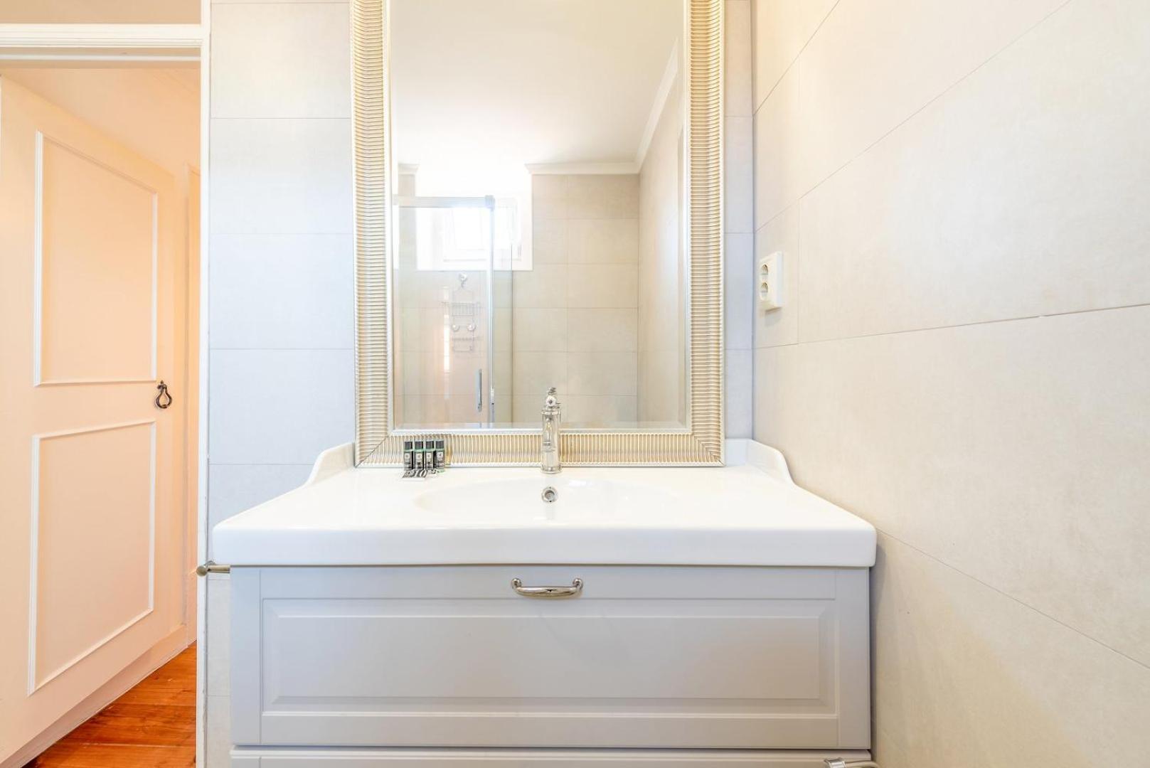 Guestready - Sunshine Belem Apartment Lisbon Luaran gambar